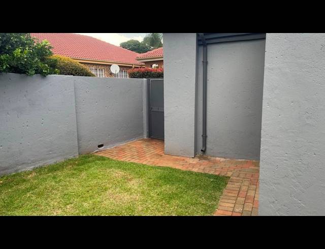 3 BEDROOM HOUSE FOR SALE IN ELDO MANOR